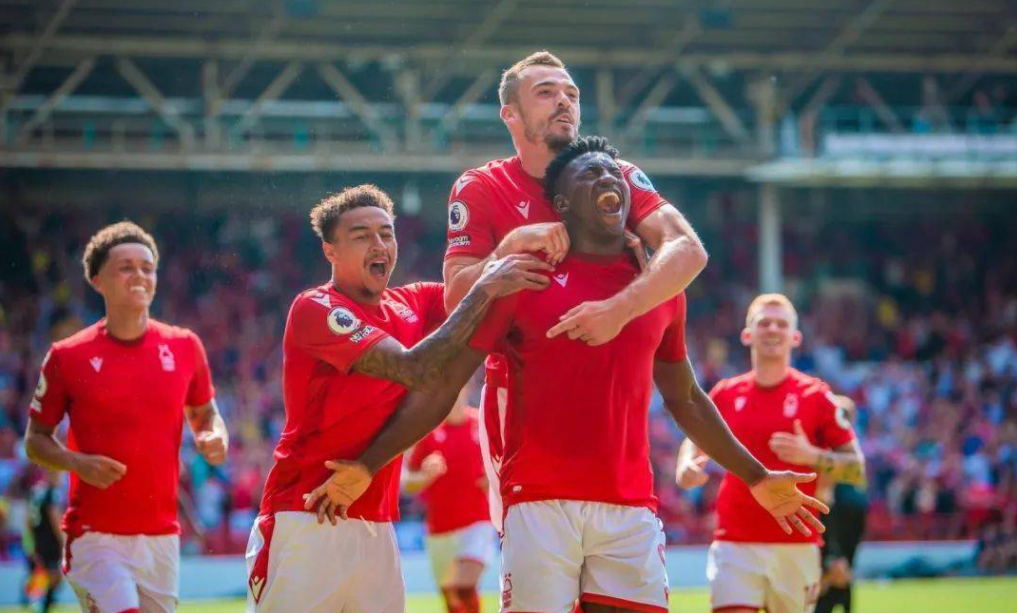 开云官网那不勒斯冲刺阶段临场应变东契奇在曼联比赛中出色防守，连对手都承认：清晨里尔调整名单以备欧联的简单介绍