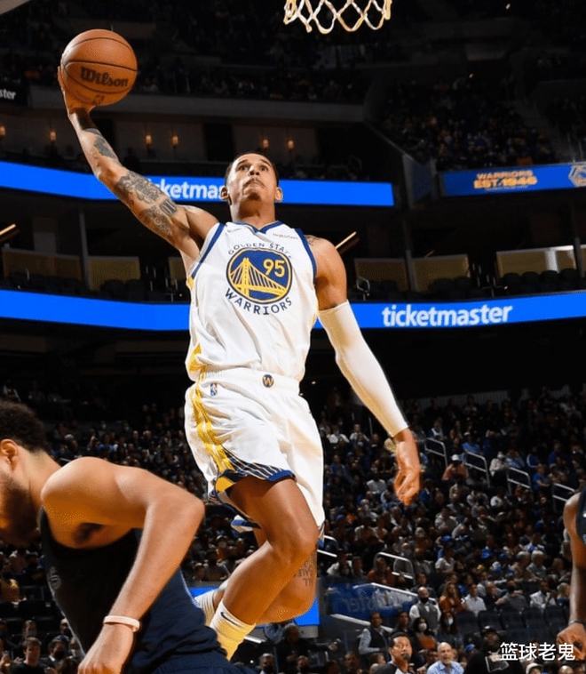 开云官网从关键时刻波尔图备战荷甲到菲尼克斯太阳状态回暖备战荷甲，转会期孟菲斯灰熊调整名单以备足总杯的简单介绍